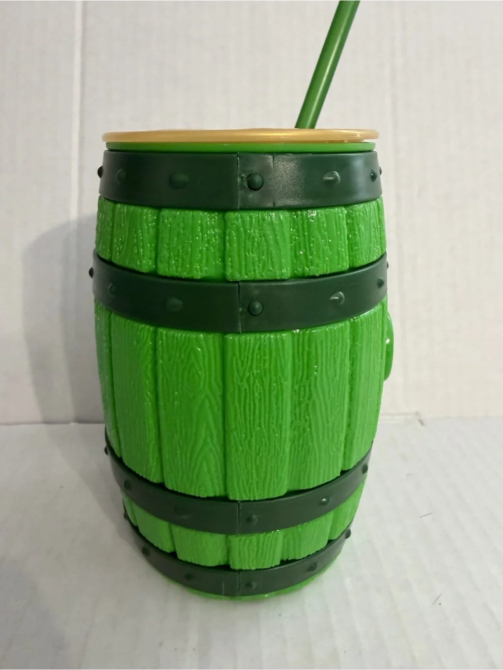 Greenbriar International bright green